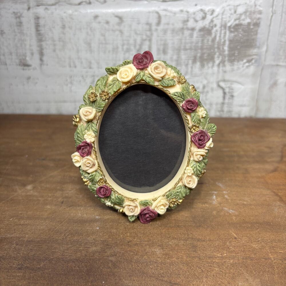 Vintage 3D Multicolor Floral Oval Photo Frame